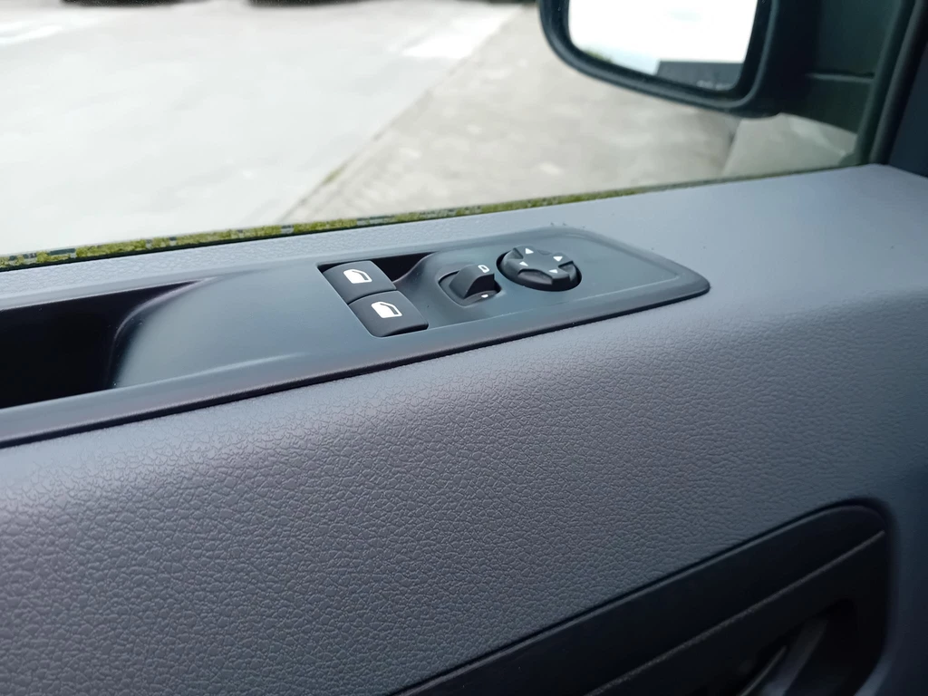 Opel Vivaro-e – foto 16