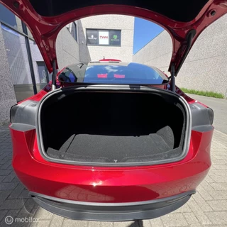 Tesla Model 3 – thumbnail 19