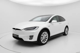 Tesla Model X – thumbnail 1