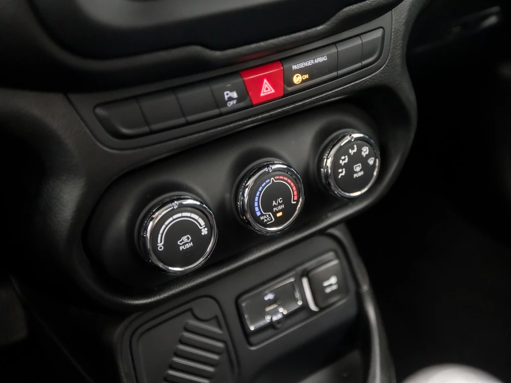 Jeep Renegade – foto 11