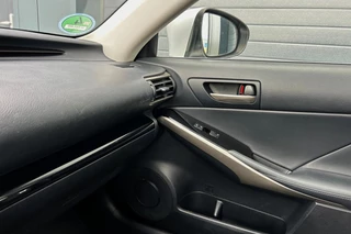Lexus IS – thumbnail 21