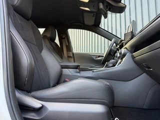 Toyota RAV4 – thumbnail 18
