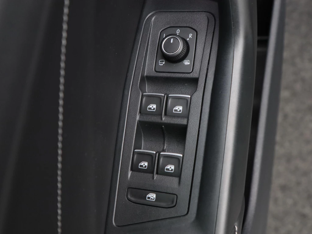 Volkswagen T-Roc – foto 18