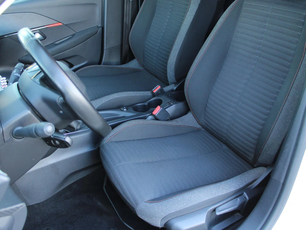 Peugeot 208 – foto 14
