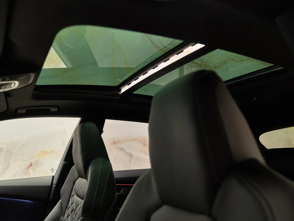 Audi Q8 – foto 14