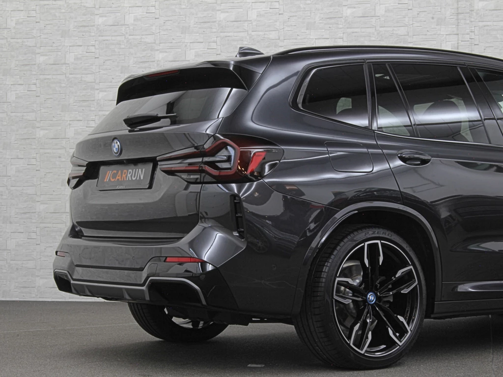 BMW iX3 – foto 8