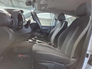 Hyundai i10 – thumbnail 13