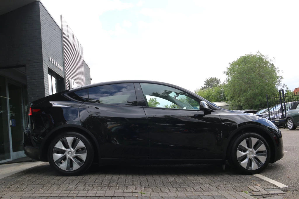 Tesla Model Y – foto 2