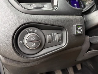 Jeep Renegade – thumbnail 19