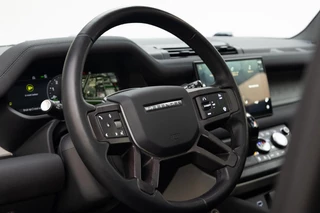 Land Rover Defender – thumbnail 18