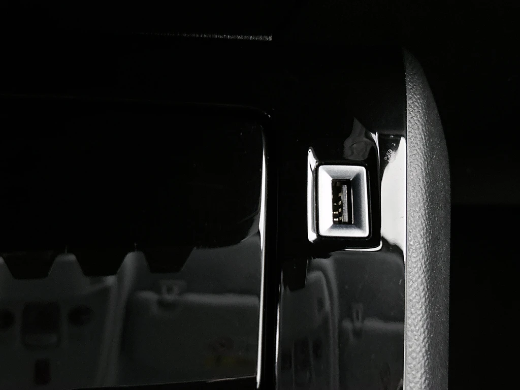 Peugeot e-208 – foto 34