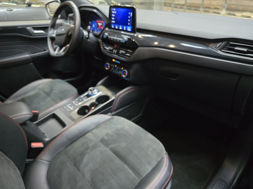 Ford Kuga – foto 13