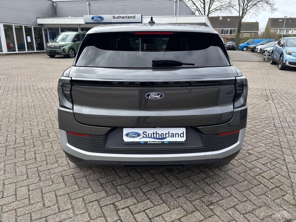 Ford Explorer – foto 4