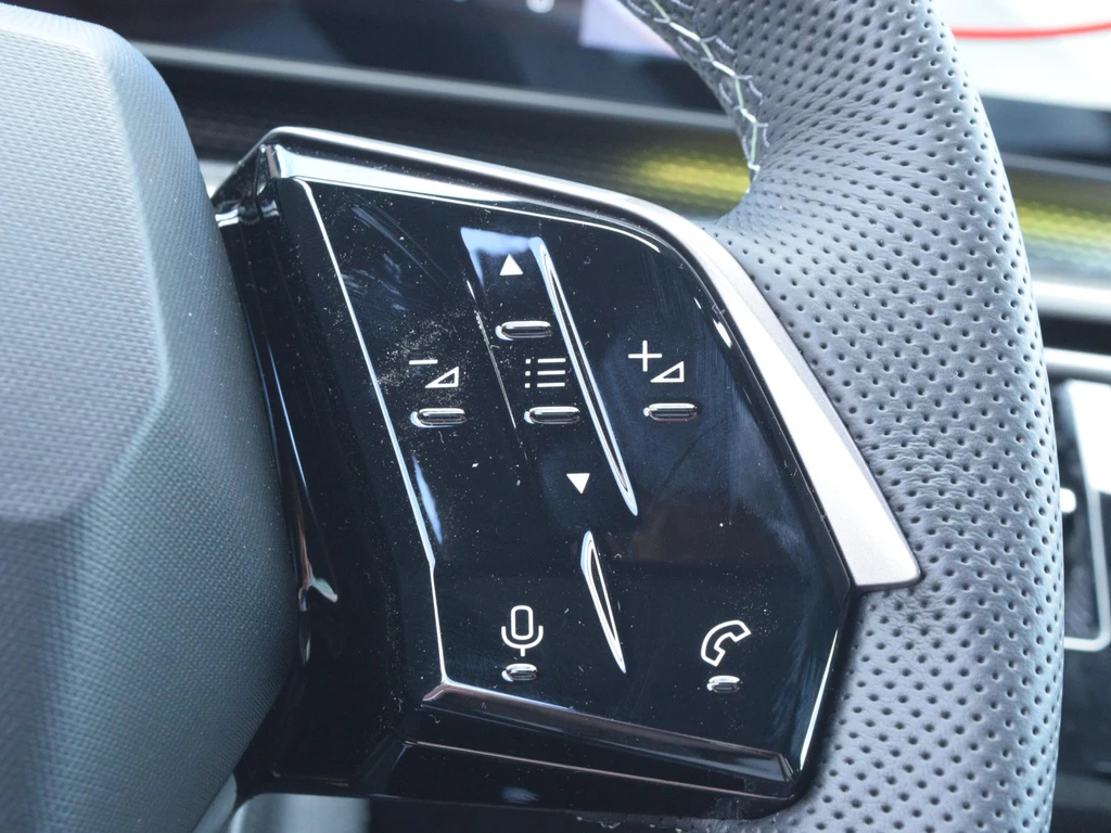 Peugeot e-5008 – foto 17