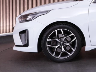 Kia Ceed – thumbnail 32
