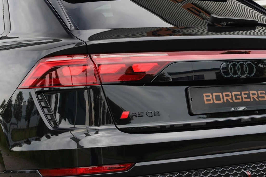 Audi RSQ8 – foto 15
