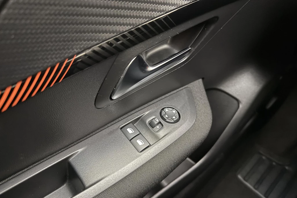 Peugeot 208 – foto 15