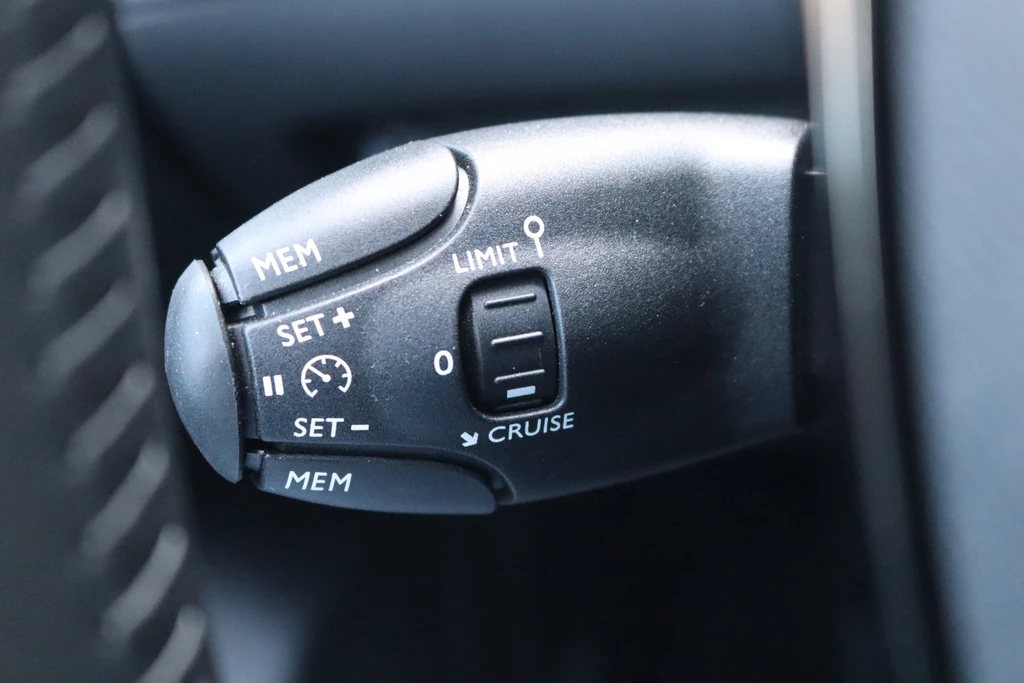 Peugeot 208 – foto 20