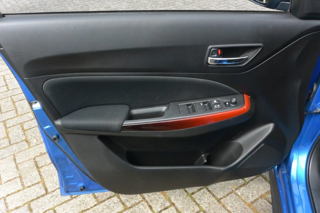 Suzuki Swift – foto 21