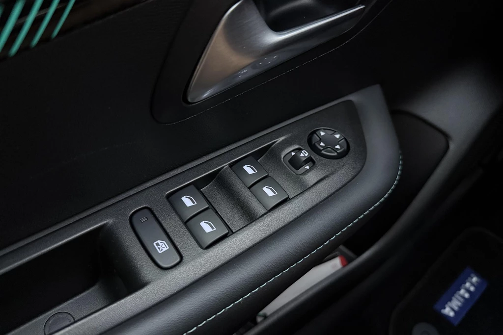 Peugeot e-208 – foto 24