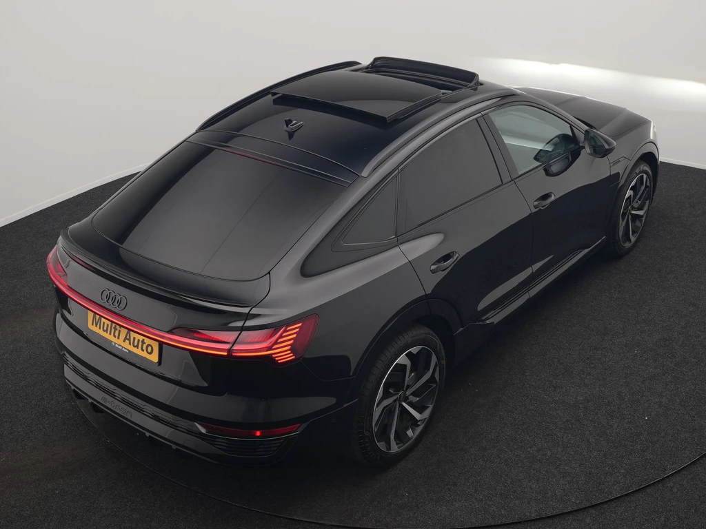 Audi Q8 Sportback e-tron – foto 8