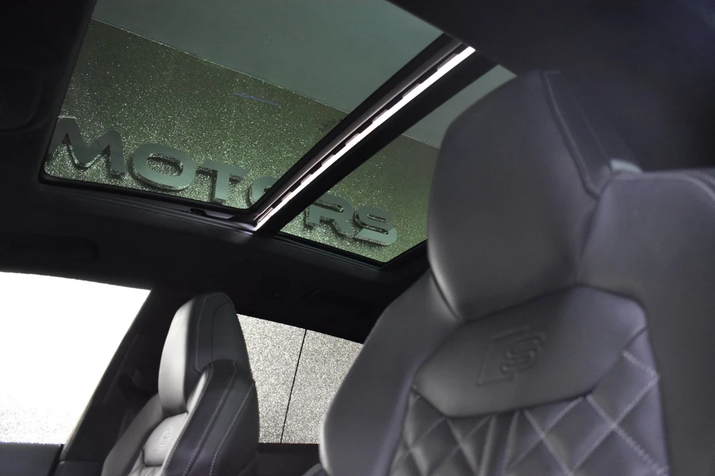 Audi Q8 – foto 10