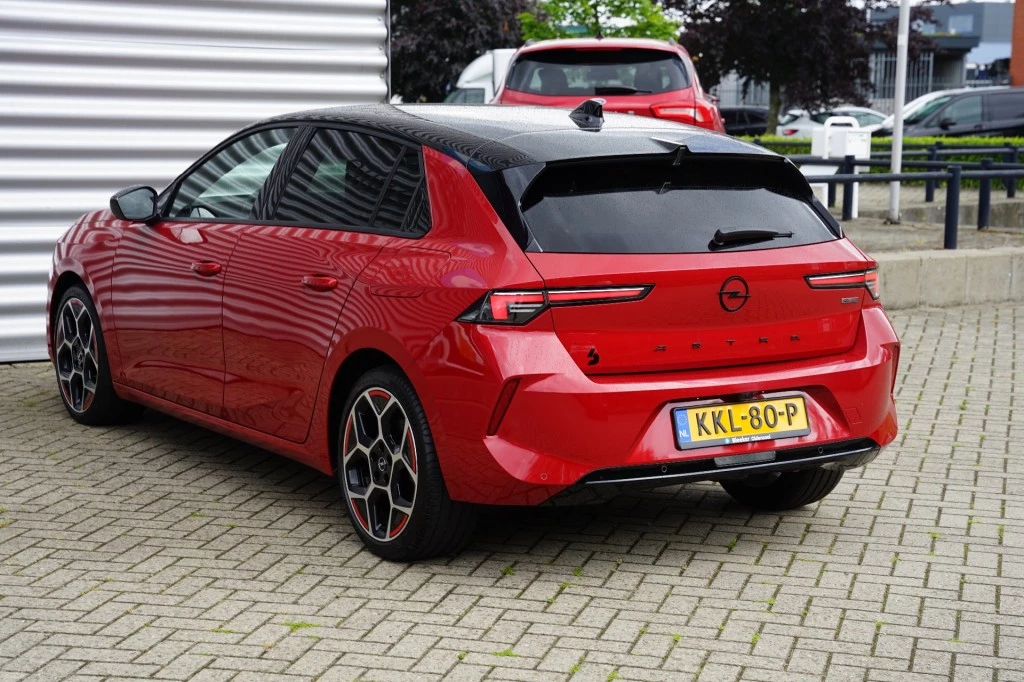 Opel Astra – foto 2