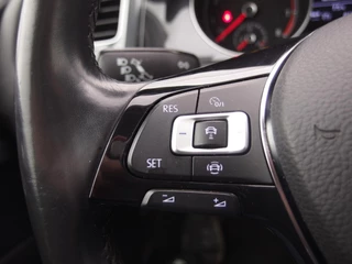 Volkswagen Golf – thumbnail 33