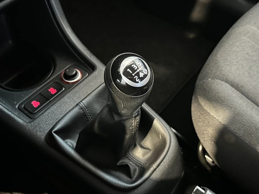 Volkswagen up! – foto 29