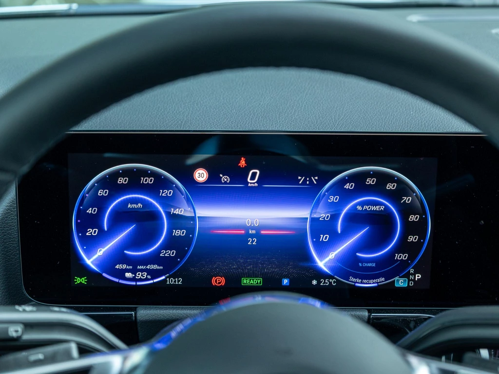 Mercedes-Benz EQA – foto 11