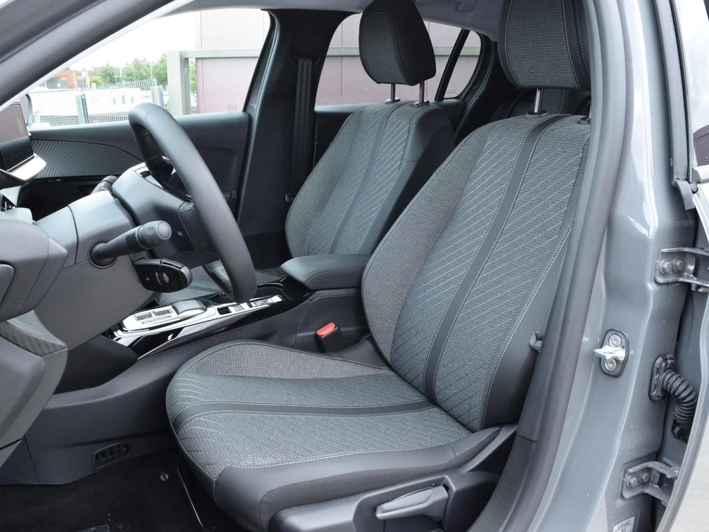 Peugeot 208 – foto 20