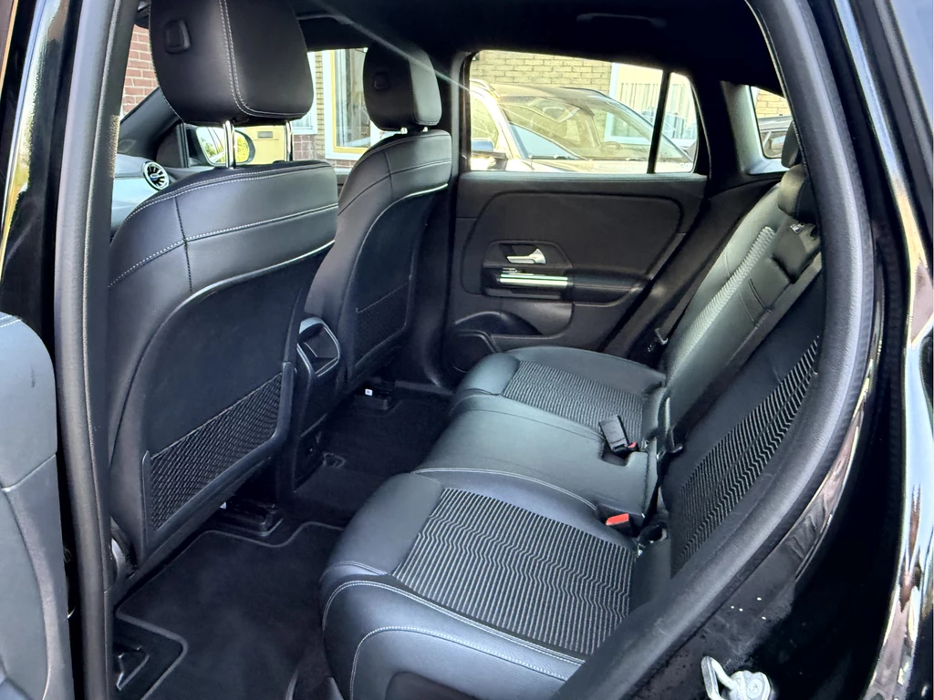 Mercedes-Benz EQA – foto 9