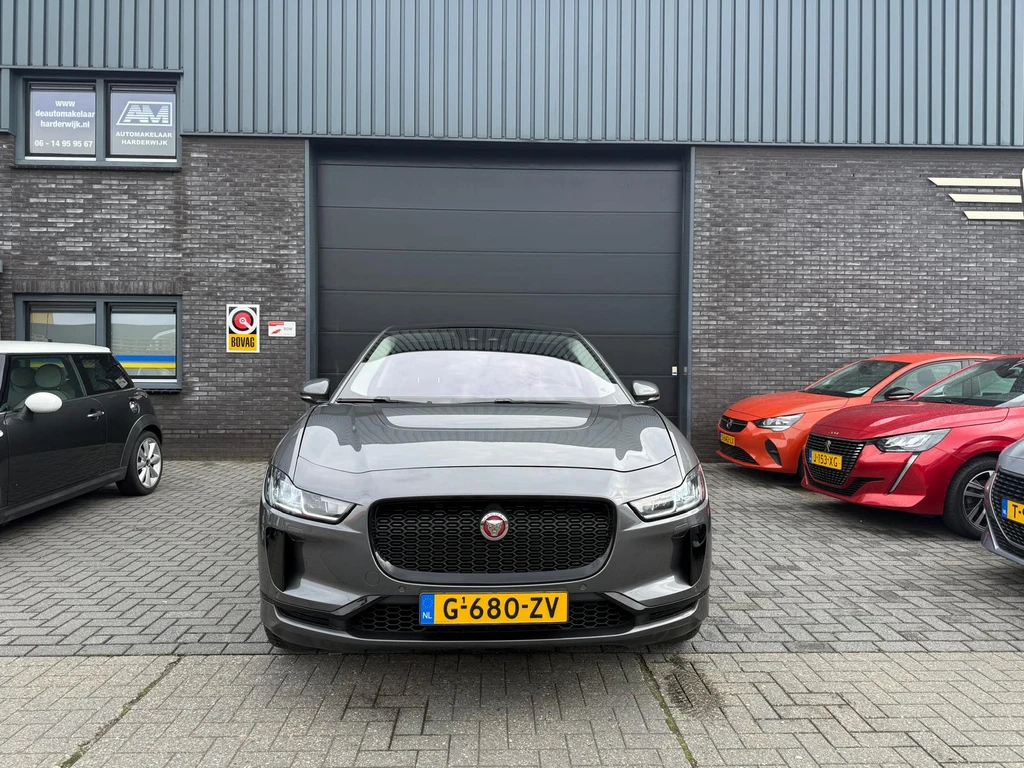 Jaguar I-PACE – foto 11