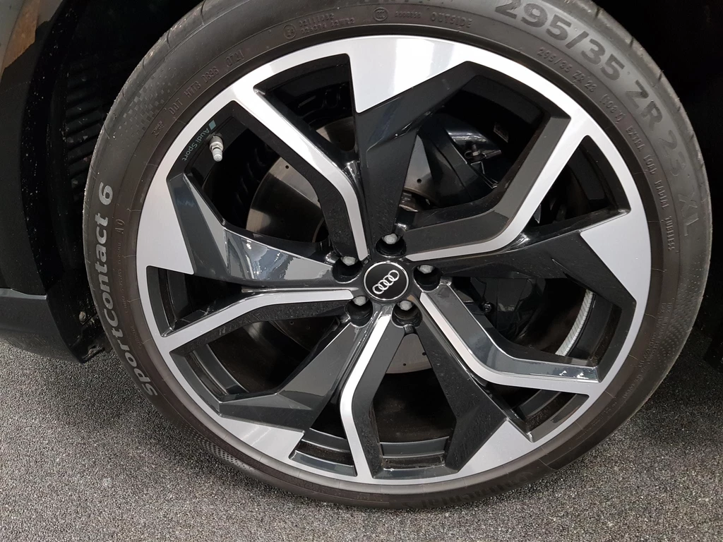 Audi Q8 – foto 11