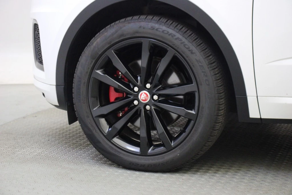 Jaguar E-PACE – foto 42