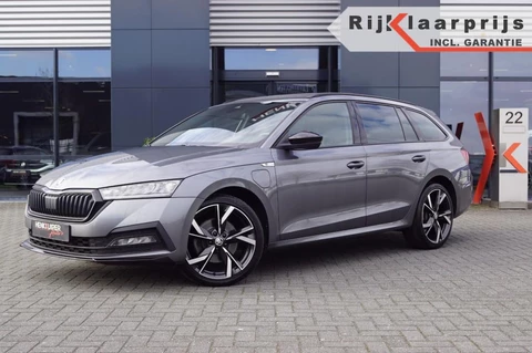 Škoda Octavia Combi 1.4 TSI iV 204pk Sportline/Panodak/Sportstoelen elektr./ ACC/DCC/Head-up/AppConnect
