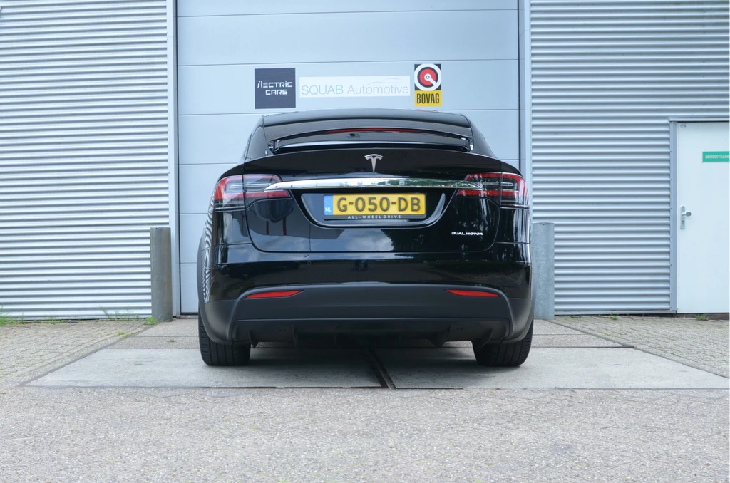 Tesla Model X – foto 3