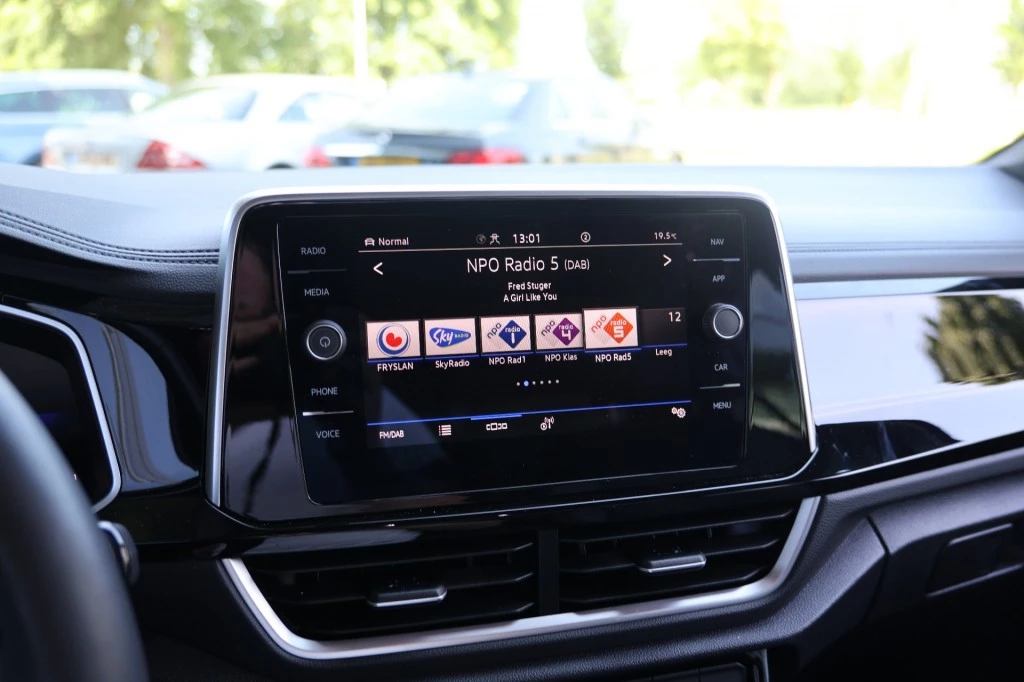 Volkswagen T-Roc – foto 18