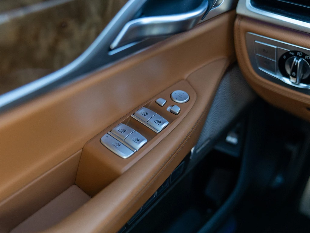 BMW 7 Serie – foto 31