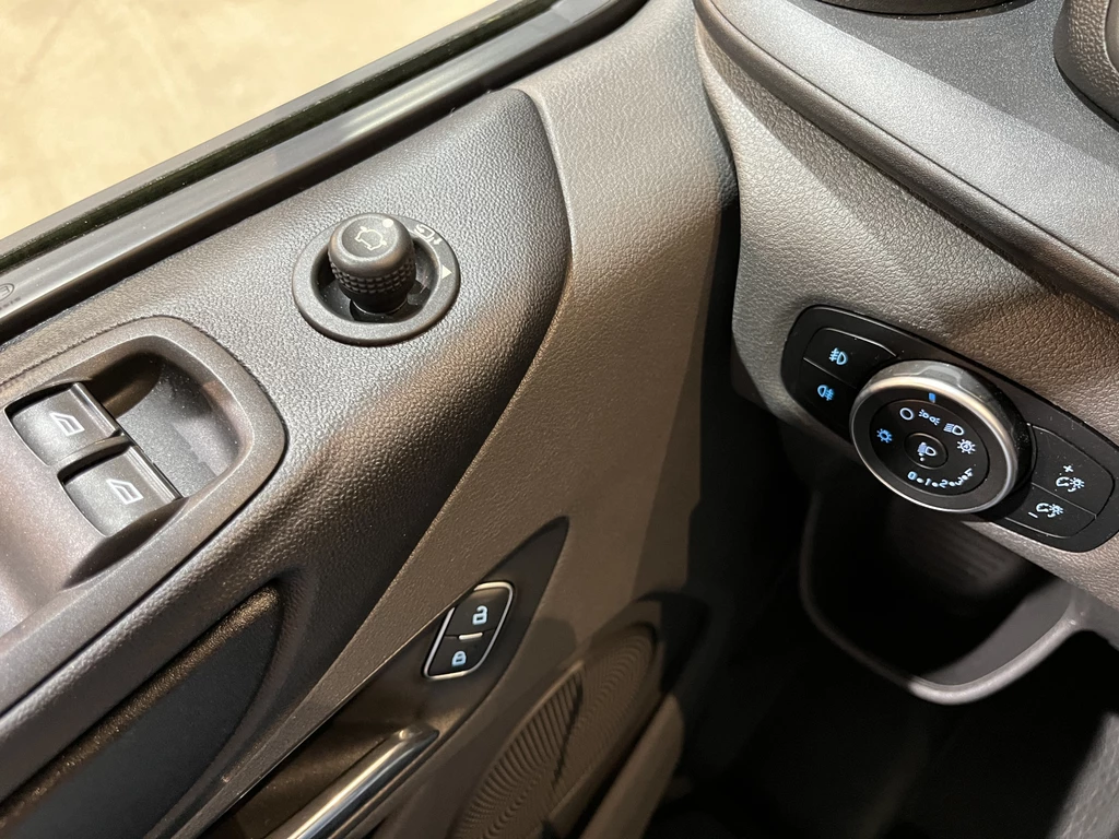 Ford Transit Custom – foto 16