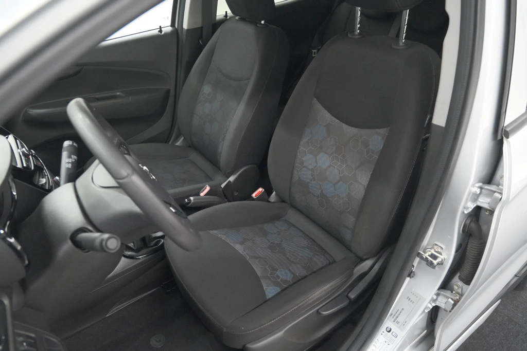 Opel KARL – foto 21