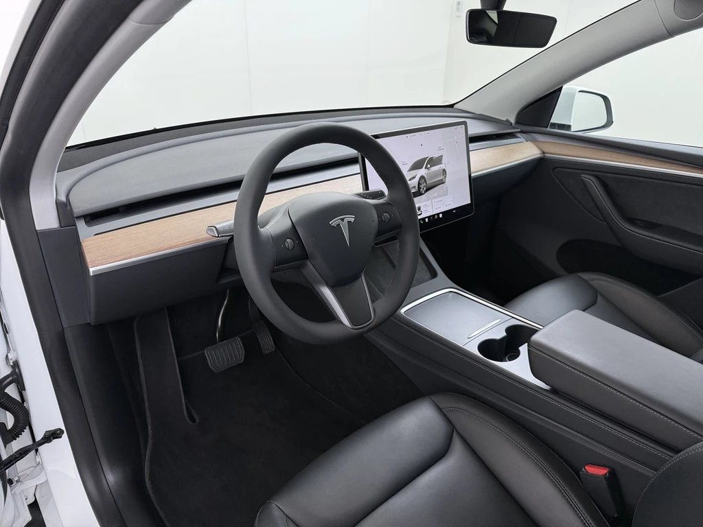 Tesla Model Y – foto 14