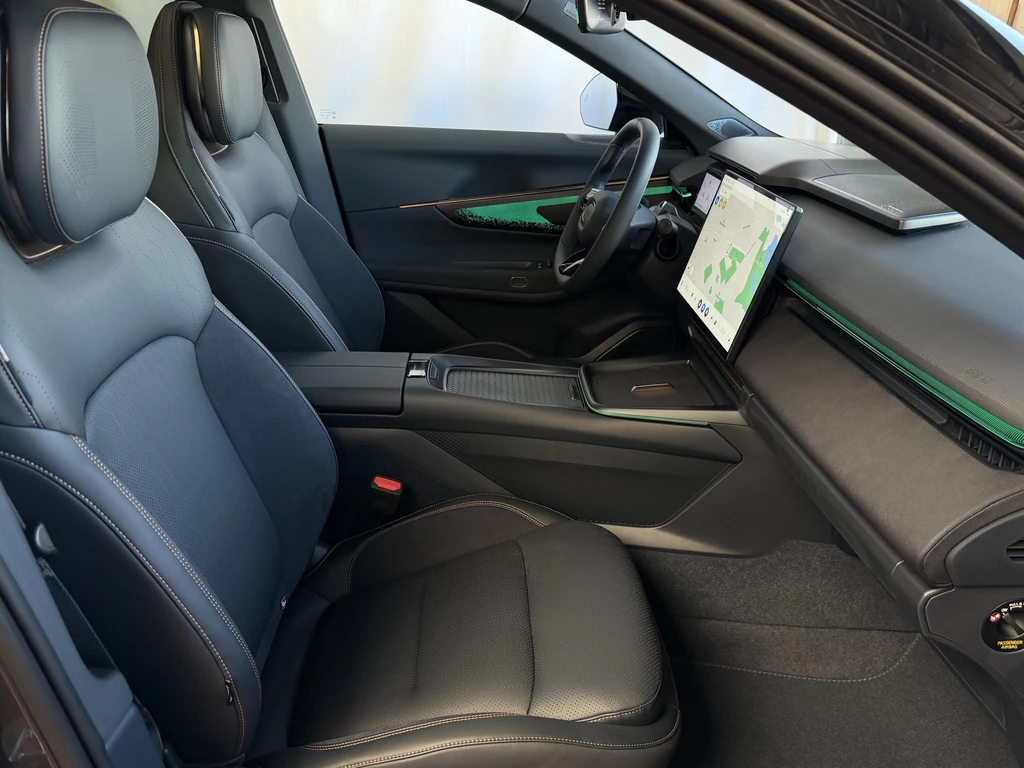 Lynk & Co 08 – foto 44