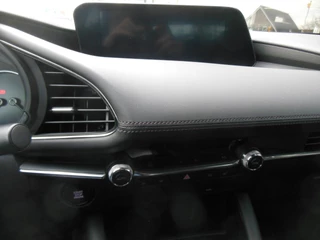 Mazda 3 – thumbnail 13