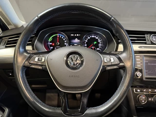 Volkswagen Passat – thumbnail 11