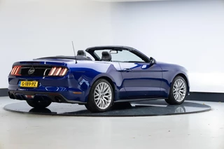 Ford Mustang – thumbnail 9