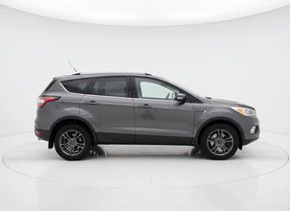 Ford Kuga – thumbnail 6