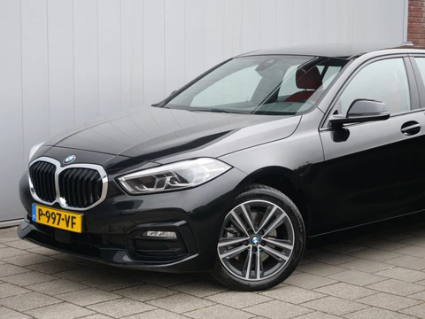 BMW 1 Serie 118i Business Edition 136 Pk Automaat Navi / DAB / Apple Carplay / Leer