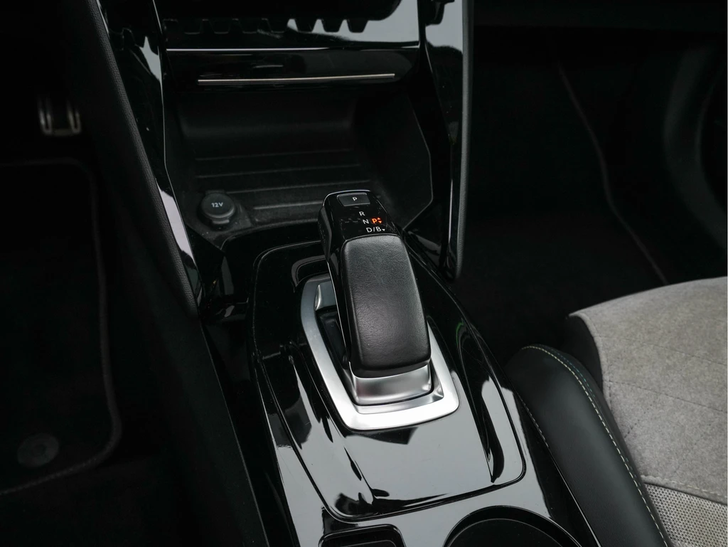 Peugeot e-2008 – foto 15