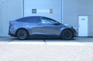Tesla Model X – thumbnail 6